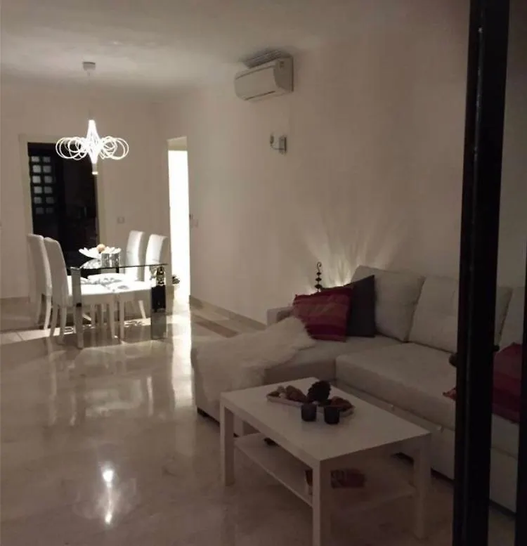 Apartment Precioso Apartamento Con Jardin Y Piscina Comunitaria Estepona