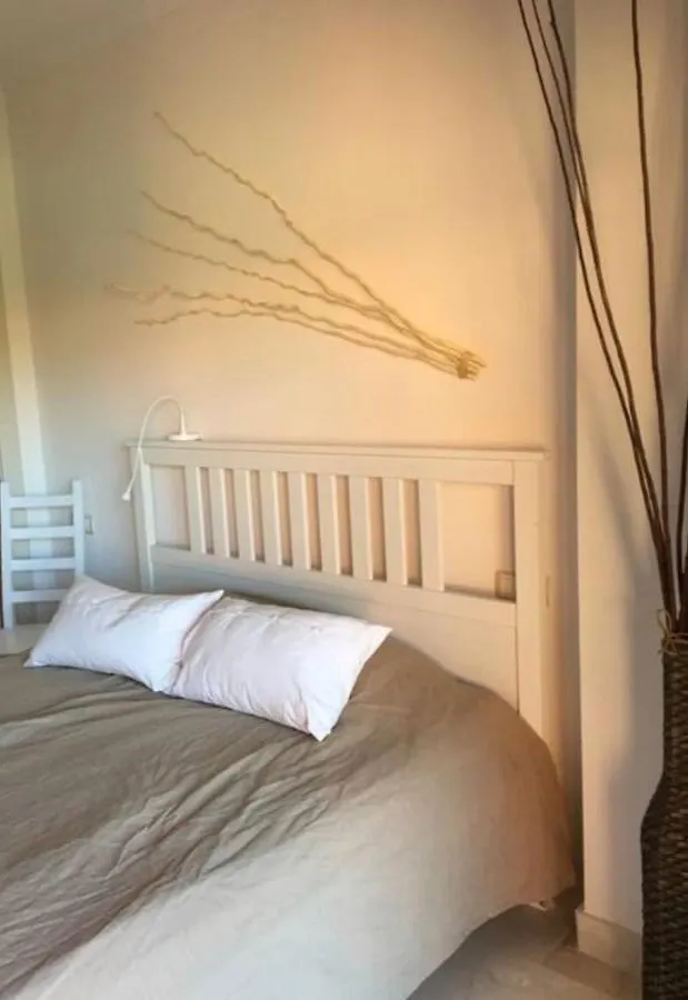 Precioso Apartamento Con Jardin Y Piscina Comunitaria Estepona